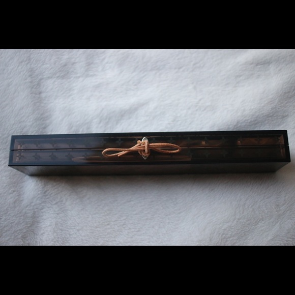 LOUIS VUITTON Monogram Incense Gift Set - Picture 2 of 5